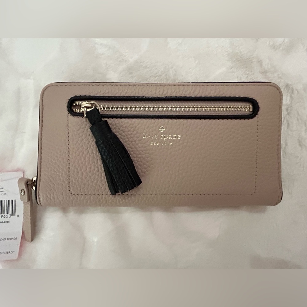 NWT Kate Spade Chester Street Wallet